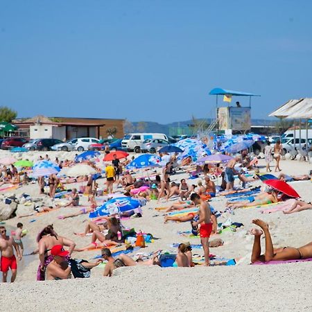 Luxury Beach Front Apt With Seaside View And Free Parking Split Kültér fotó